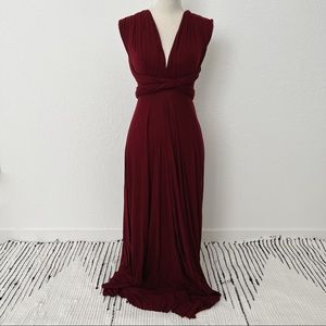 🚫Sold🚫 Lulu’s Dress Maxi Wedding Formal Burgundy Convertible Small